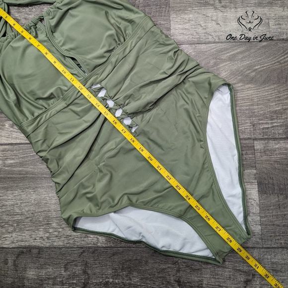 Charmo V Neck One Piece Swimsuit Size 2XL - Picture 4 of 4